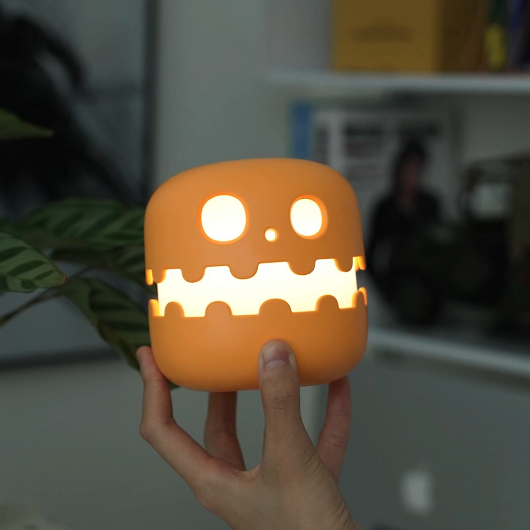 Glow-O'-Lantern™